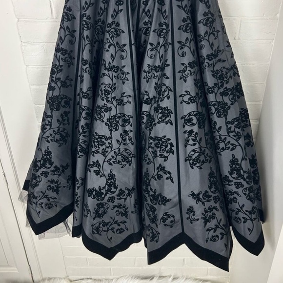 Rare Vintage Betsey Johnson Strapless Gray w/Black Velvet Trim Witchy Goth Dress - Picture 12 of 15